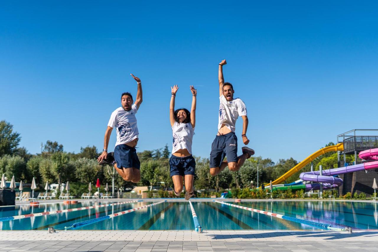 Club Del Sole Family Collection